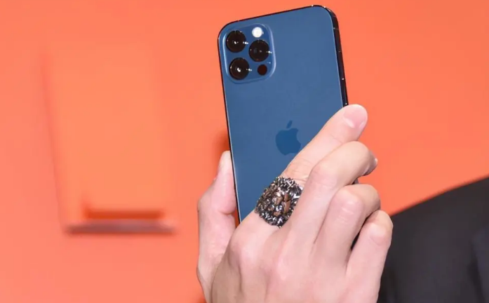 大东苹果手机维修分享iPhone12系列重启方法教程 